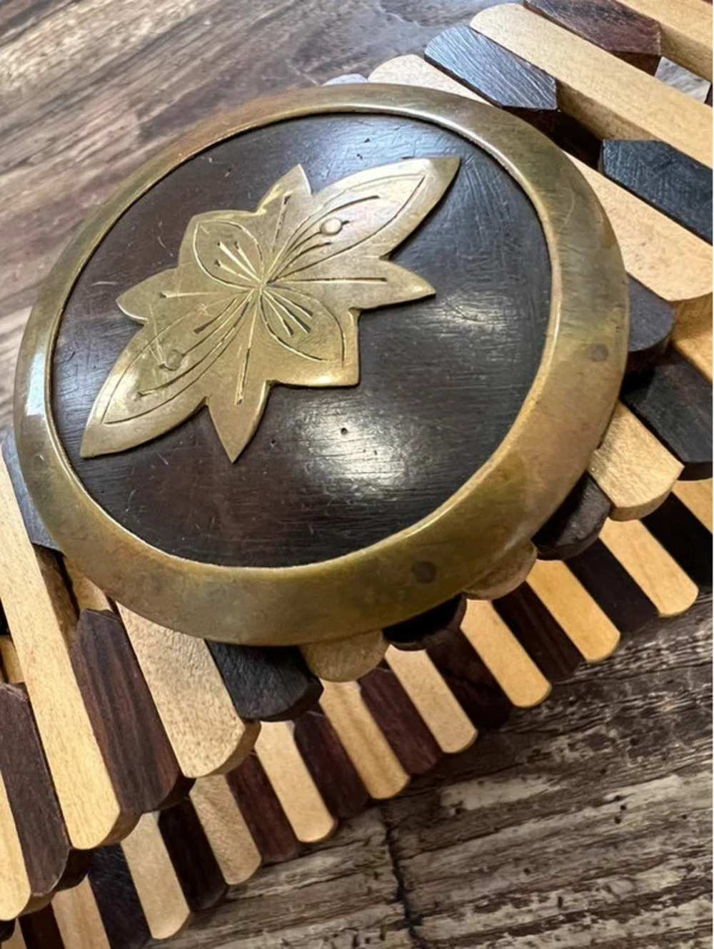 Vintage Wooden Stretch Belt Brass Tone Floral Buckle Boho 38”